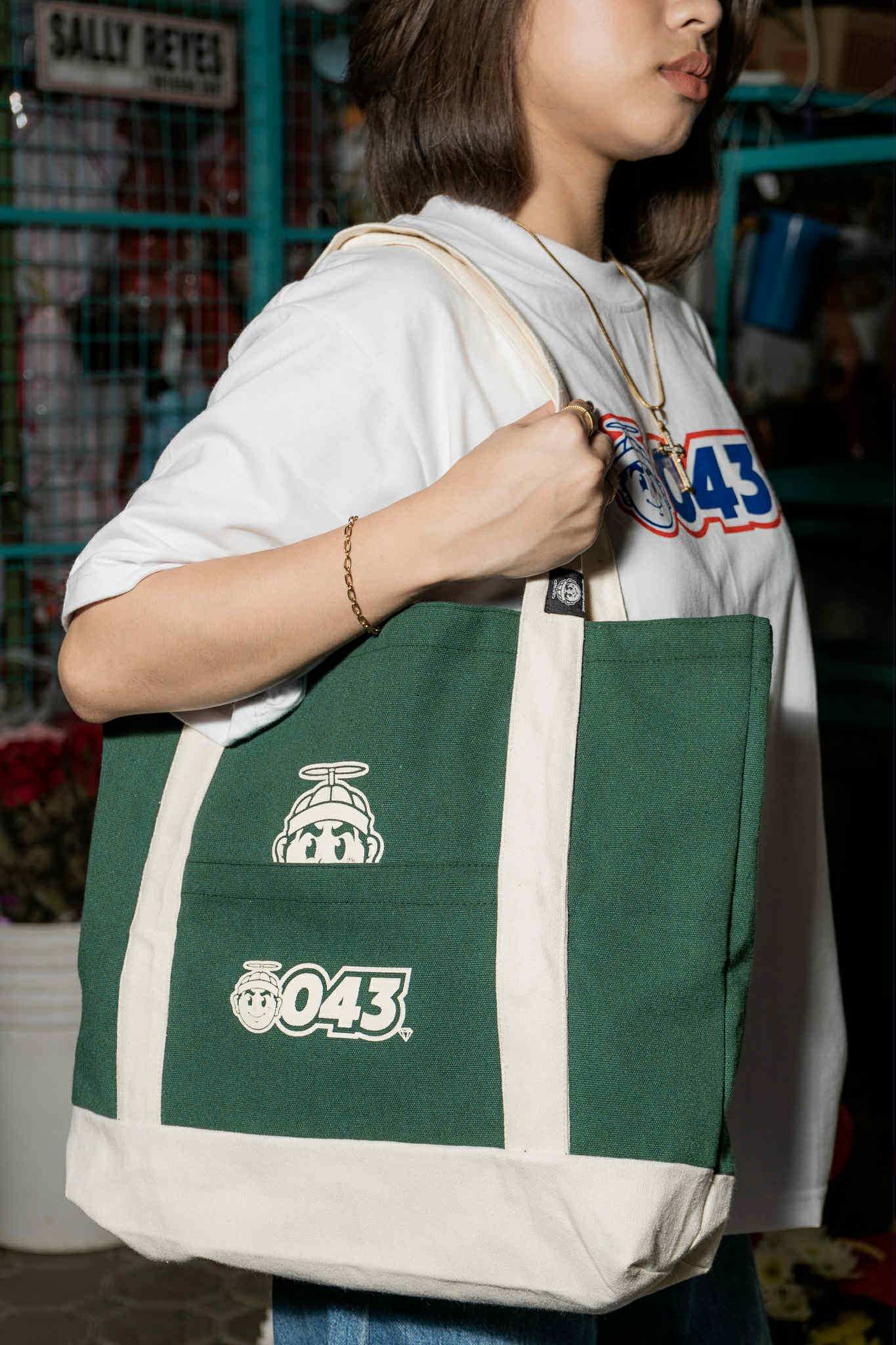 CAPS043- TOTEBAG
