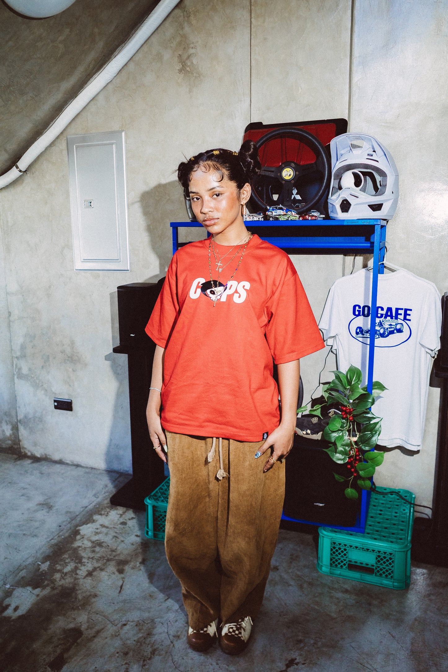 CAPS 043- SKULL RED SHIRT