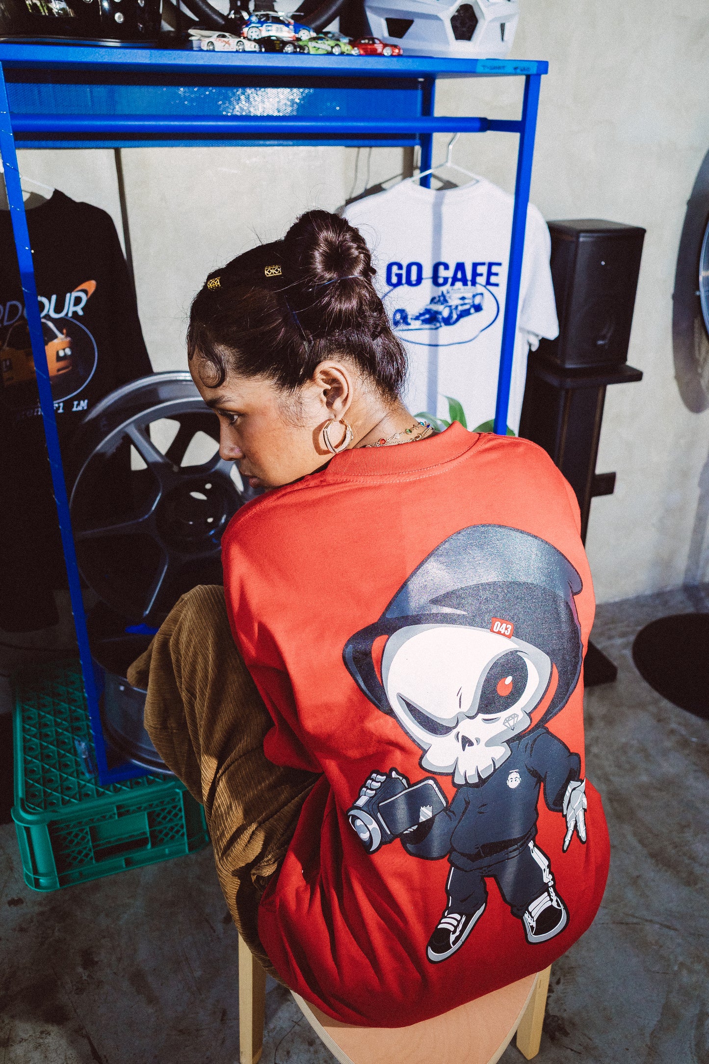 CAPS 043- SKULL RED SHIRT