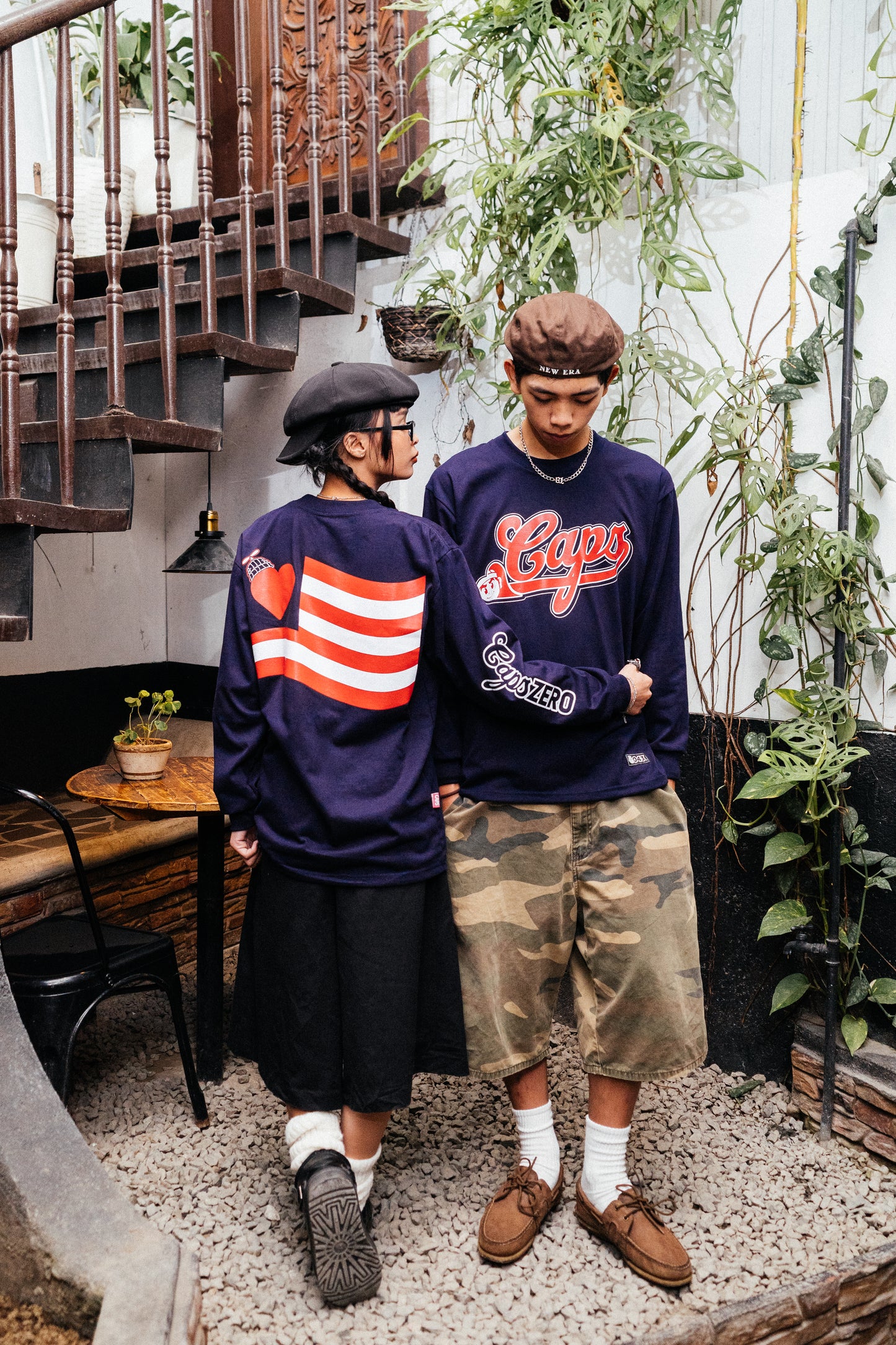 CAPS 043 - OG LOGO LONGSLEEVE