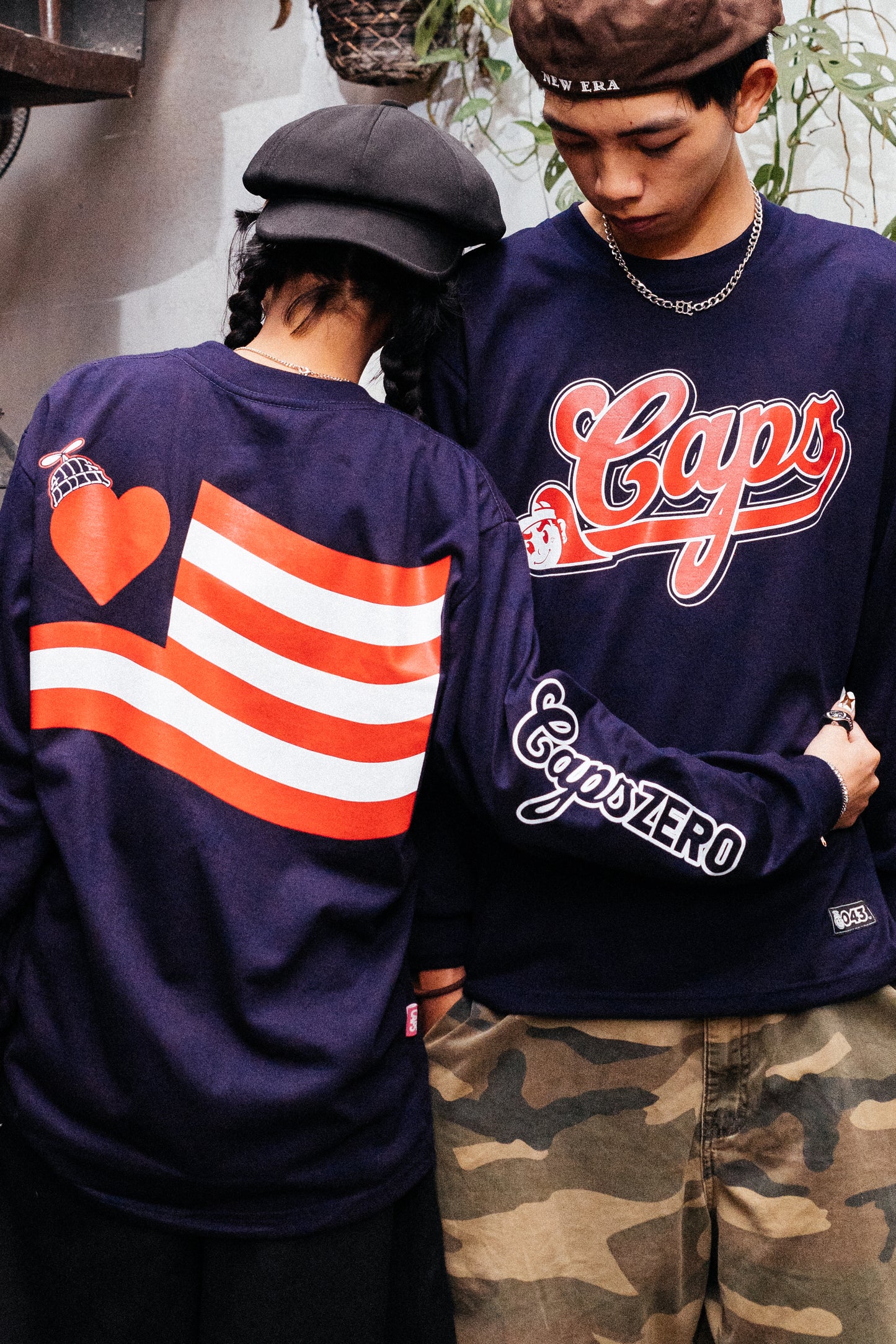 CAPS 043 - OG LOGO LONGSLEEVE